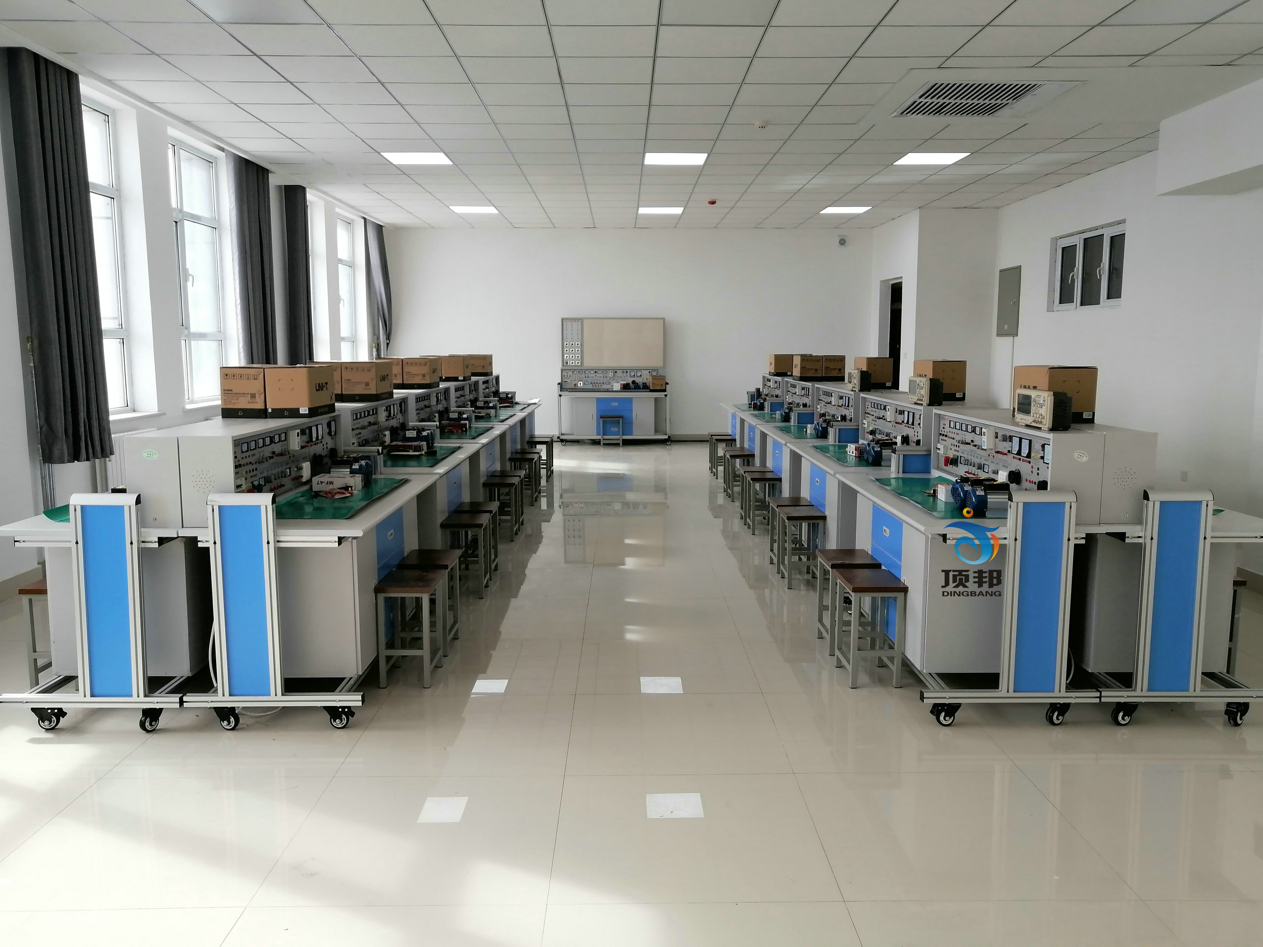 ͨ��늹�����ӡ�����τӣ���ֱ��늙C(j��)���ĺ�һ��(sh��)�(y��n)���O(sh��)��