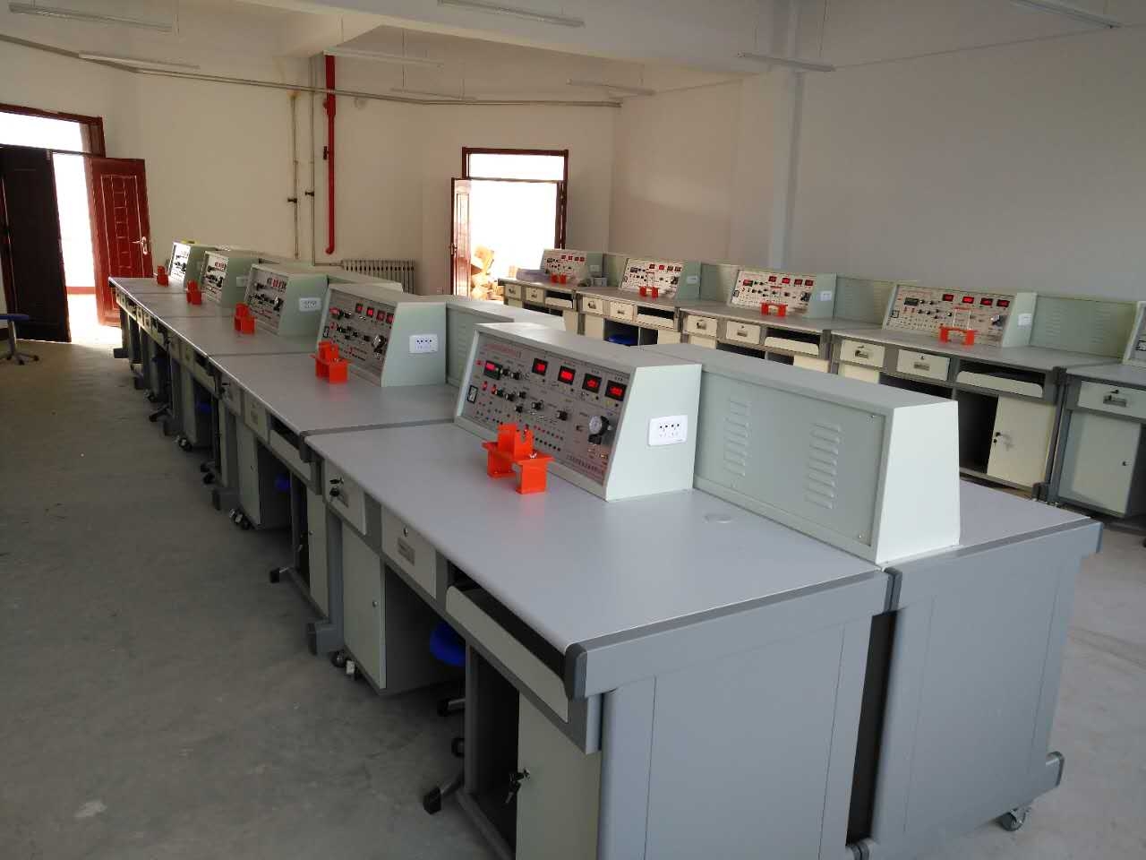 �������c�z�y���g(sh��)����b��(12�N������)