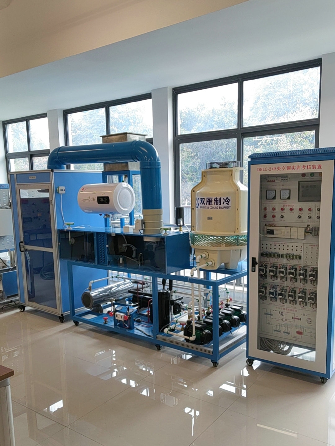 ������{(di��o)��(sh��)Ӗ(x��n)�����b��