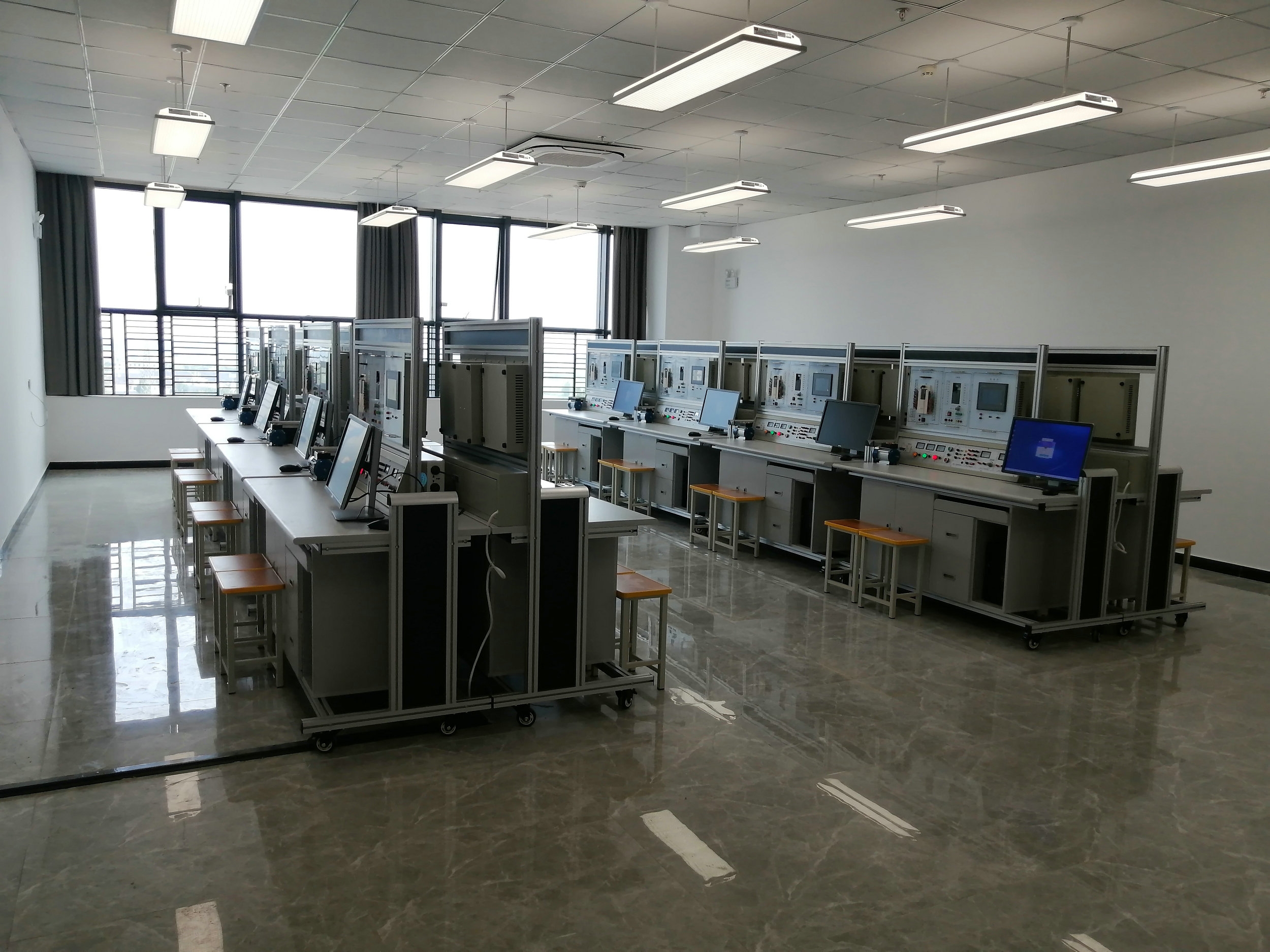 �W(w��ng)�j(lu��)��PLC�ɾ��̿�������(sh��)�(y��n)�b��