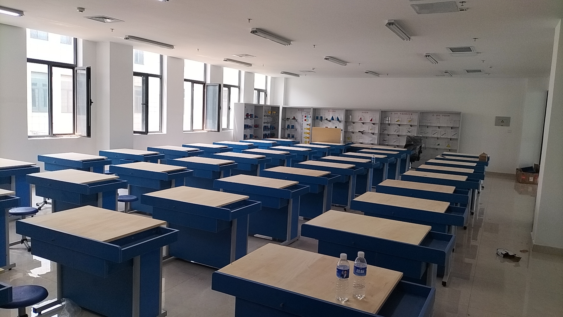 �����L�D��