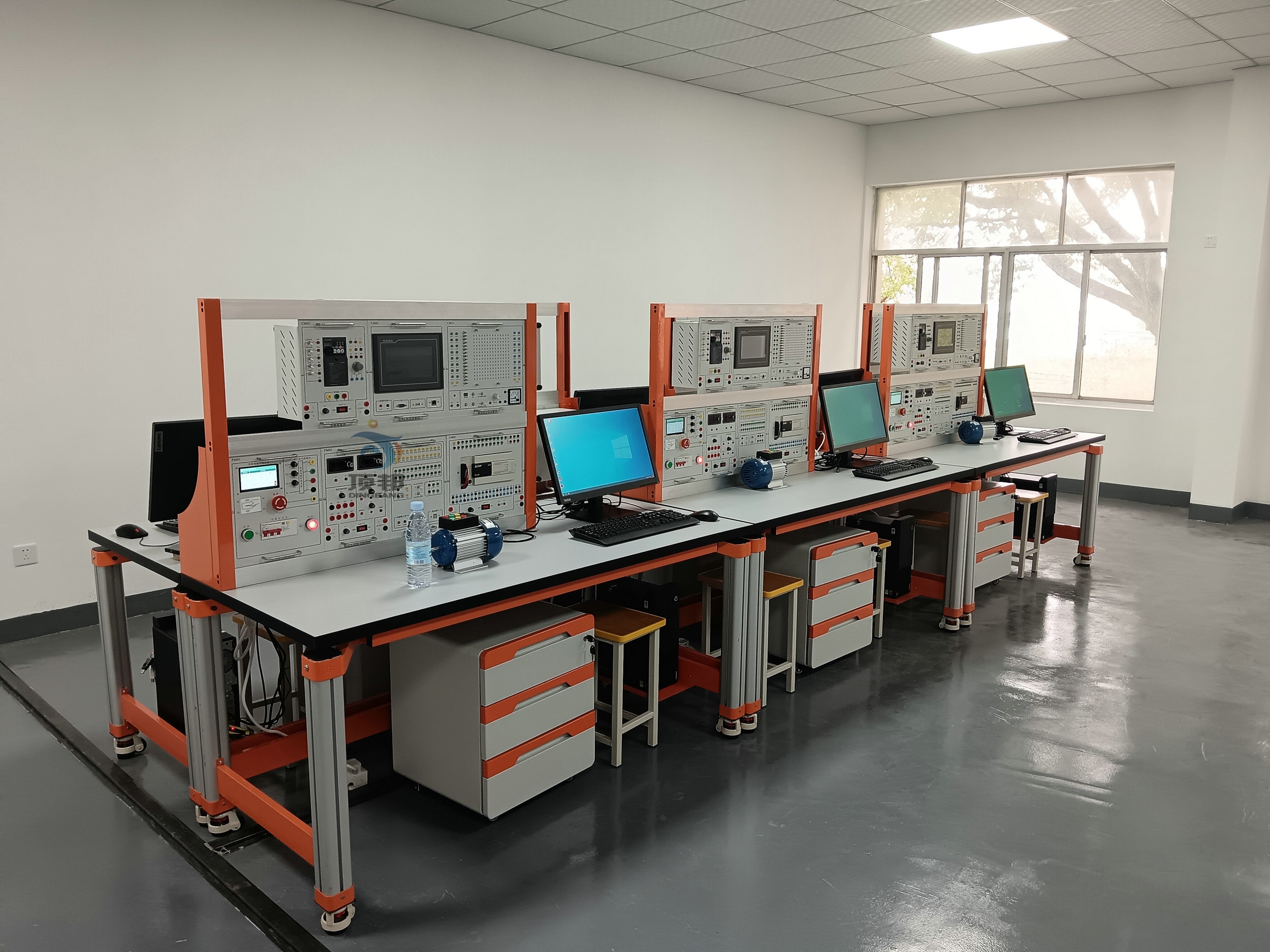 PLC��늚���ƾC�ό�Ӗ(x��n)�_