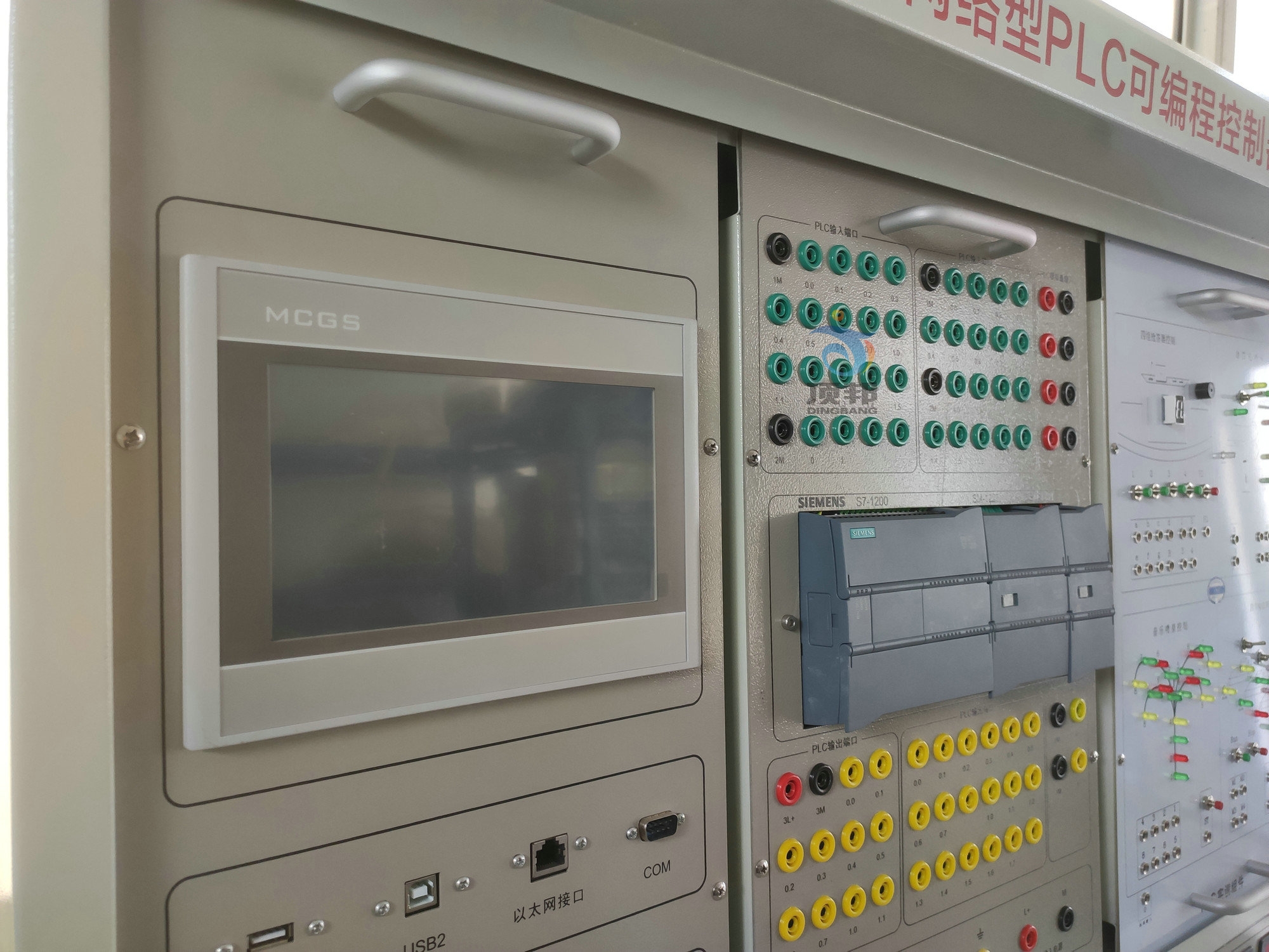 �W(w��ng)�j(lu��)��PLC�ɾ��̿������C�ό�Ӗ(x��n)�b��