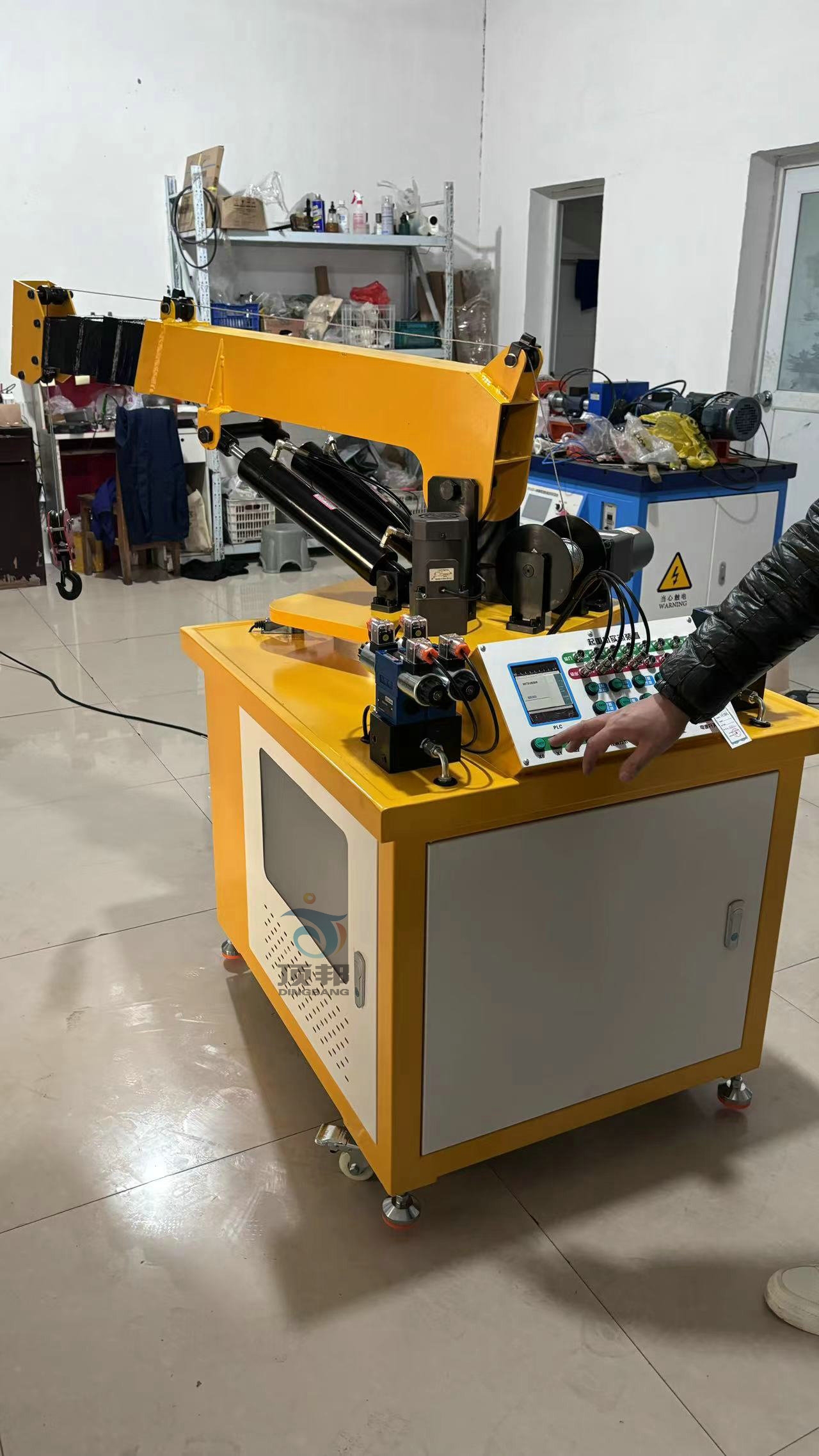 ���ؙC��Ӗ�b��